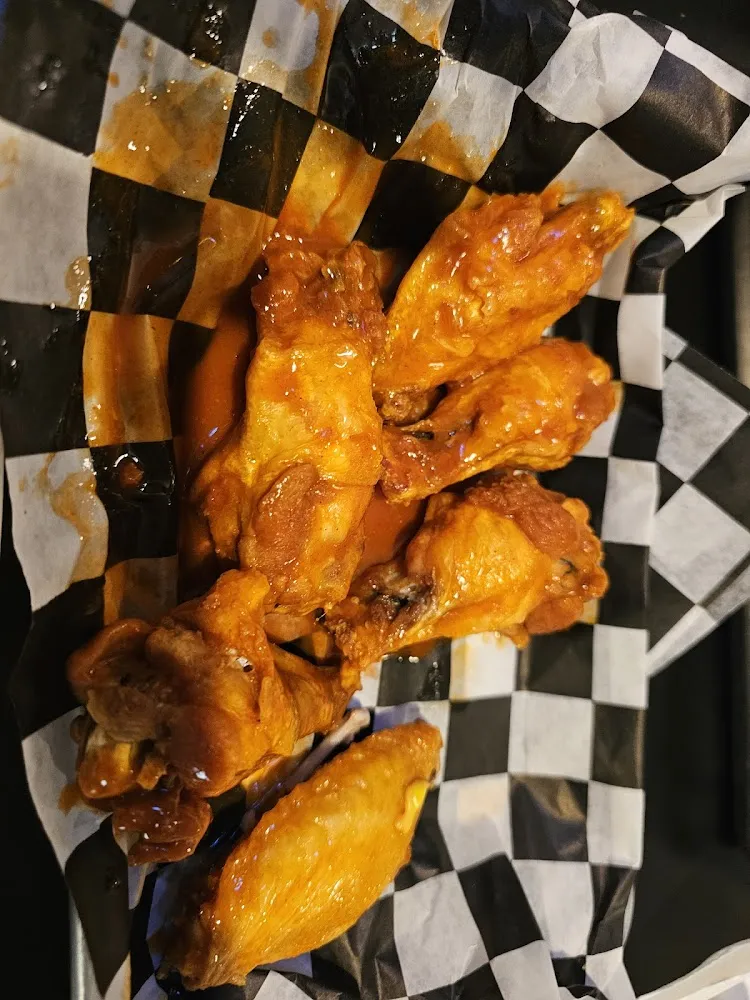 One Pound Jumbo Wings 6 PC